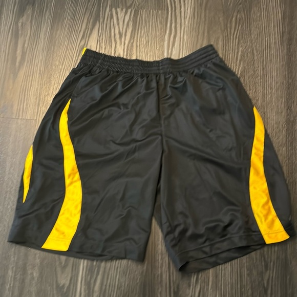 🍍NIKE BASKET BALL SHORTS🍍POCKETS🍍SZ XL - Picture 1 of 4